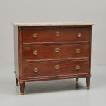 1088 4278 CHEST OF DRAWERS